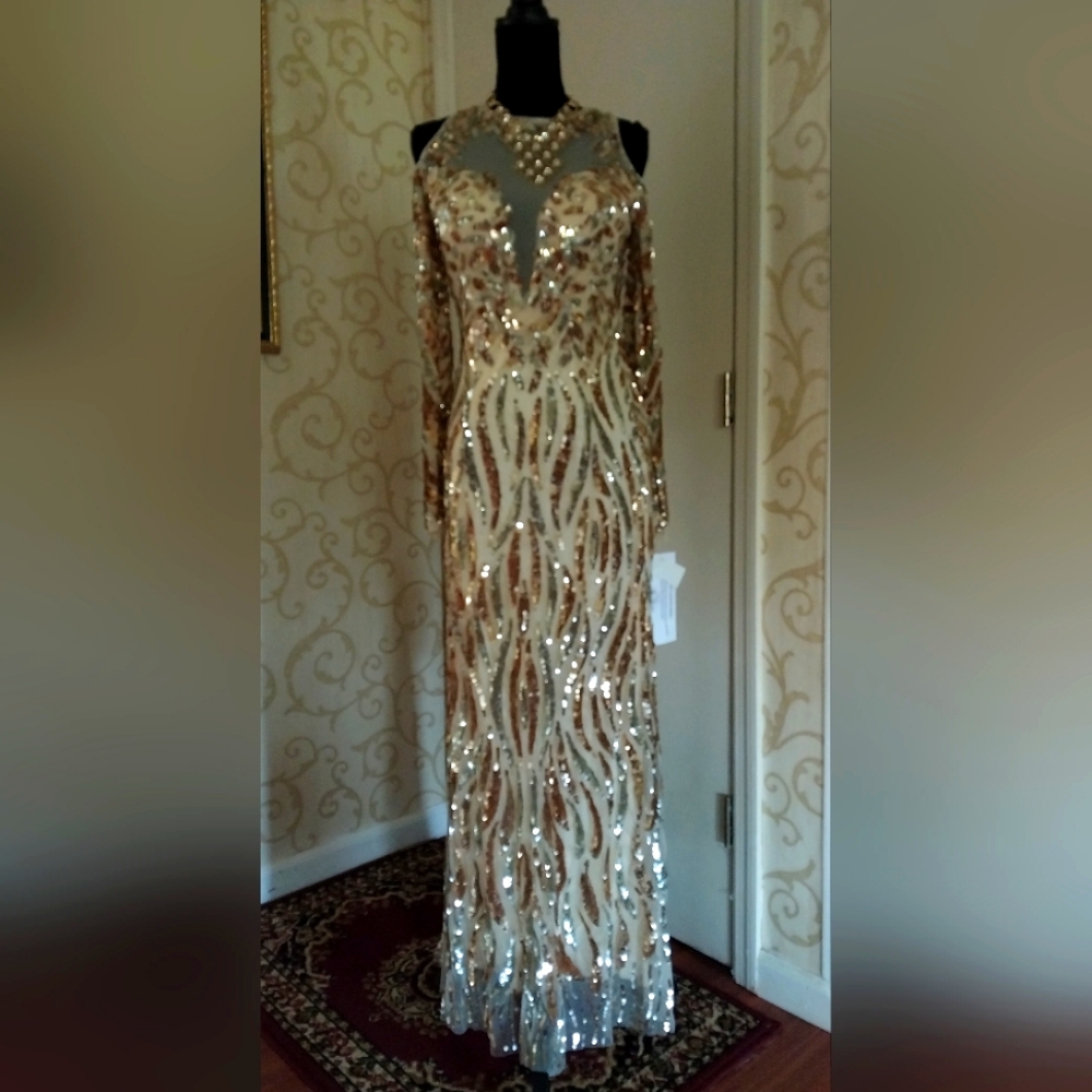NWT,Mac Duggal byCassandra Stone Golden Goddess  Couture Ballgown